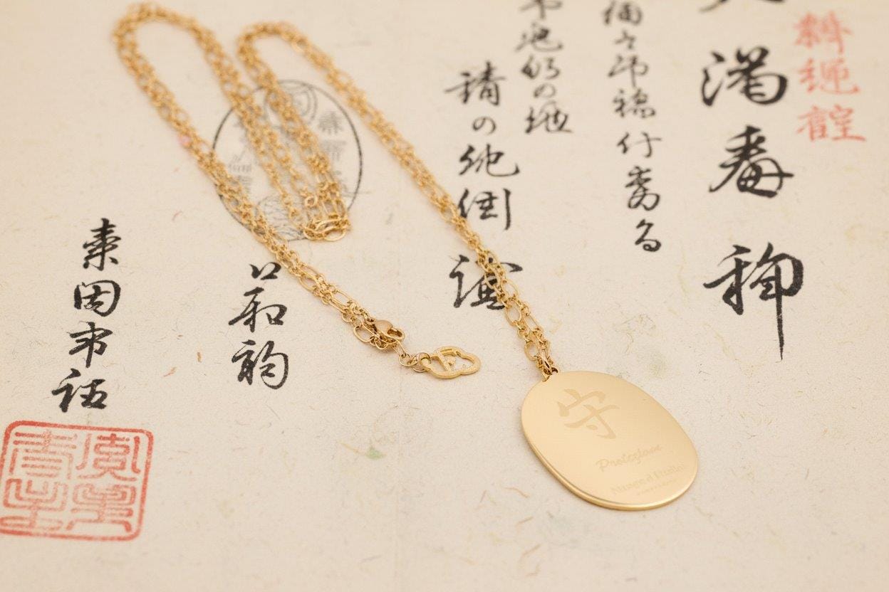 Collana Daruma Blu cm 90 portafortuna per studio e lavoro. Incisione retro