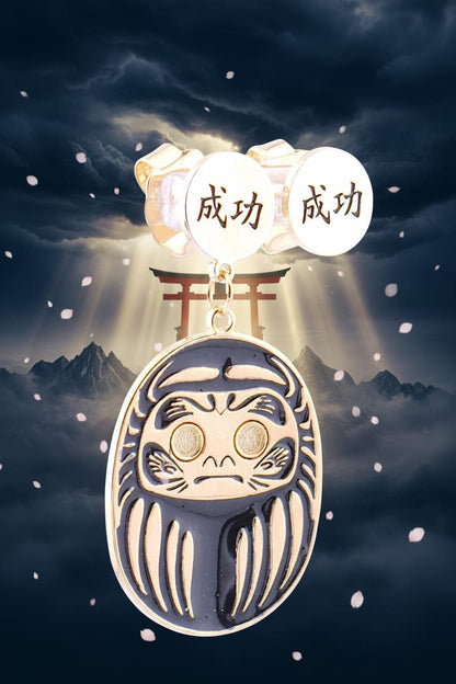 Orecchino Daruma Nero – successo e forza contro le avversità, vista frontale, collezione Daruma, Nuage d'Etoiles