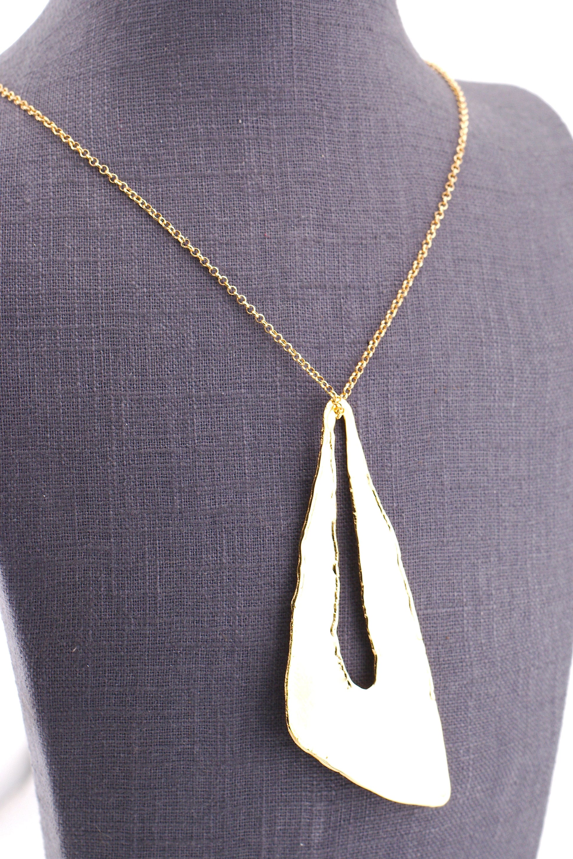 Collana Triangolo Burn Collection in bronzo placcato argento – finitura bruciata | Nuage d'Etoiles