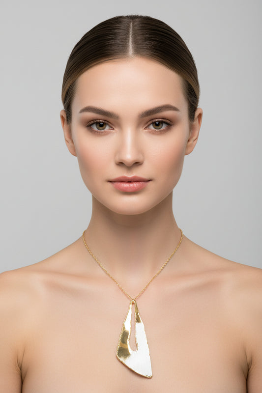 Collana Triangolo Burn Collection in bronzo – finitura bruciata artigianale | Nuage d'Etoiles