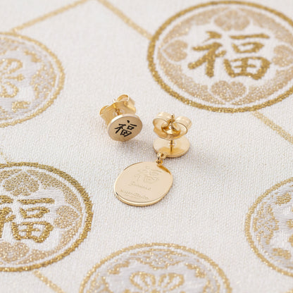 Orecchino Mini Daruma Rosso – dettaglio ciondolo 14x18mm con kanji fortuna, collezione Daruma Mini, Nuage d'Etoiles