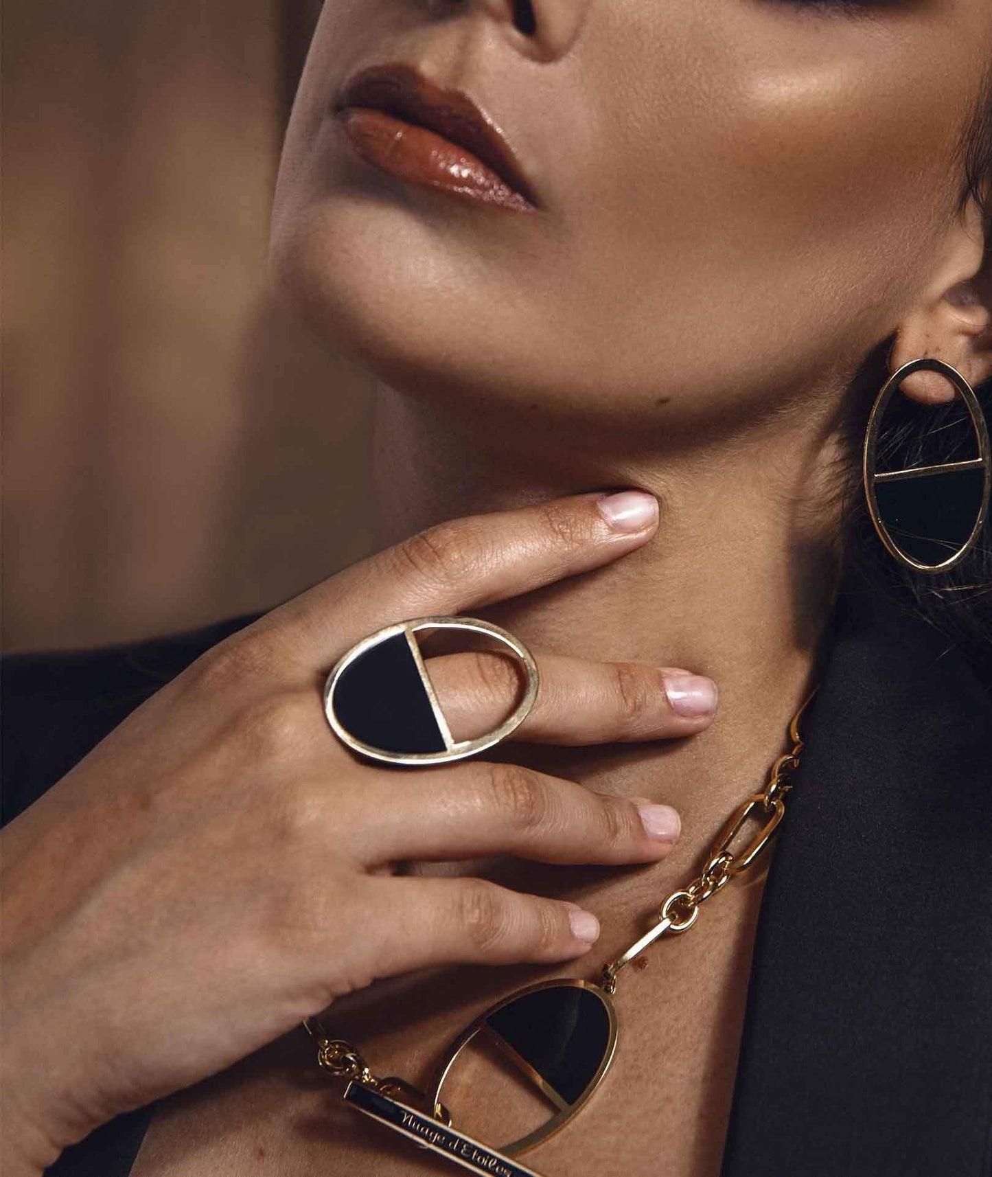 nuagedetoiles Anello Ovale Mezzo Vuoto