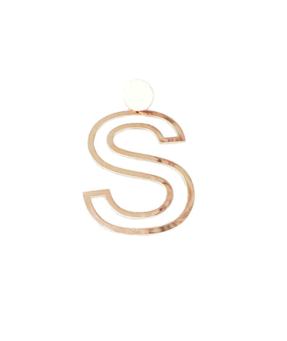 nuagedetoiles Orecchini a lobo con lettera grande